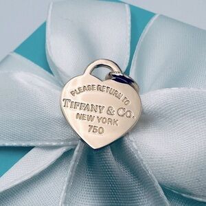 Tiffany & Co. Return to Small 18K Rose Gold Heart Charm Pendant with Packaging